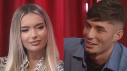 Dorobanțu o soarbe din priviri pe Naomi. Incredibil ce i-a mărturisit concurentul în camera roșie: „E pentru prima dată când am emoții” Dorobanțu o soarbe din priviri pe Naomi. Incredibil ce i-a mărturisit concurentul în camera roșie: „E pentru prima dată când am emoții”